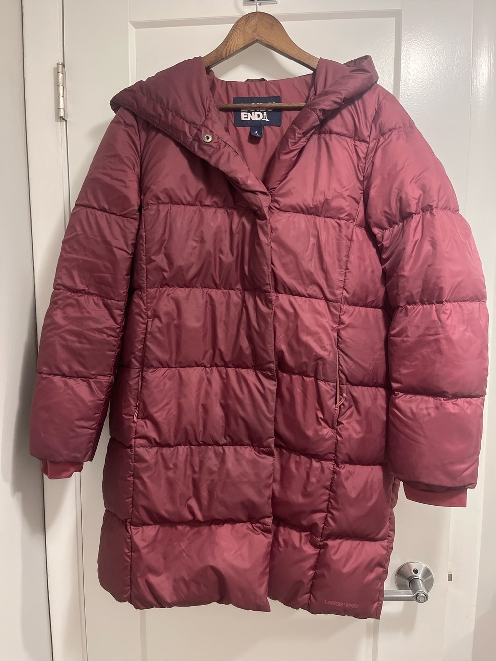 Lands' End Women's Hooded Puffer Coat (Burgundy / Plum) - Picture 2 of 5